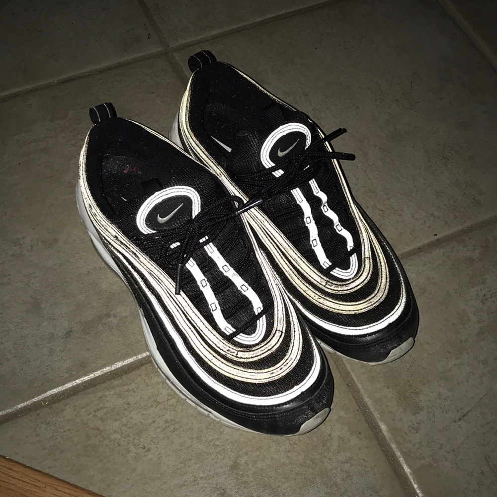 AIR MAX 97 SZ 8.5